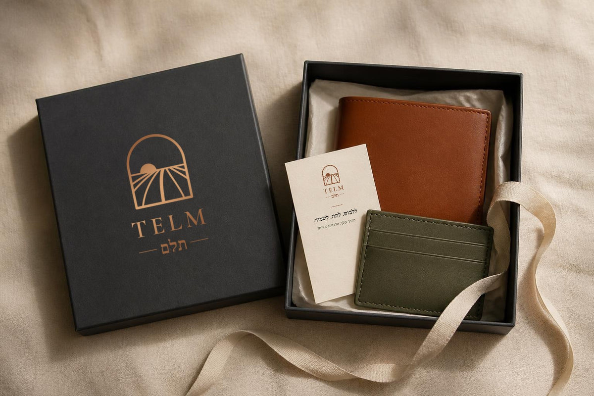 מארז מתנה TELM פתוח עם ארנק ומחזיק כרטיסים